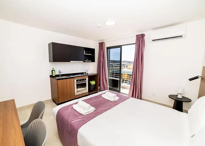 Appartement Bright & Cozy - By Hostmt St. Paul's Bay