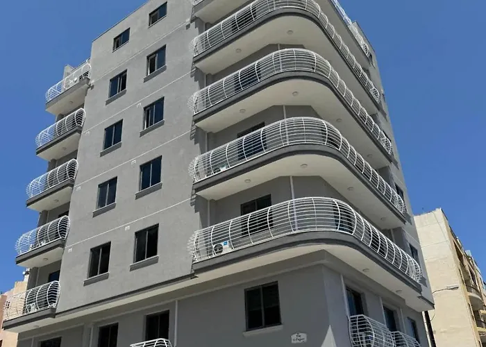 Apartment Bright & Cozy - By Hostmt *